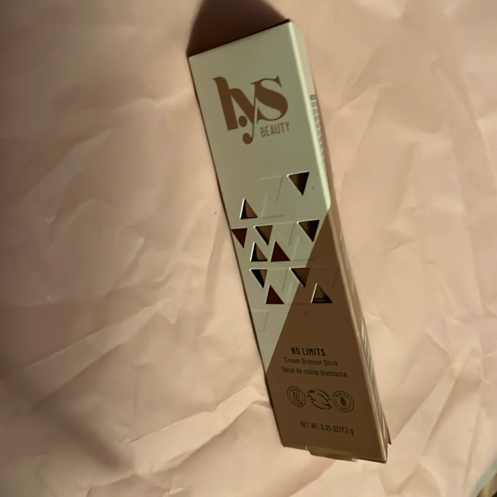 NWT LYS NO LIMIT BRONZER AND CONTOUR stick💄 - Picture 1 of 4